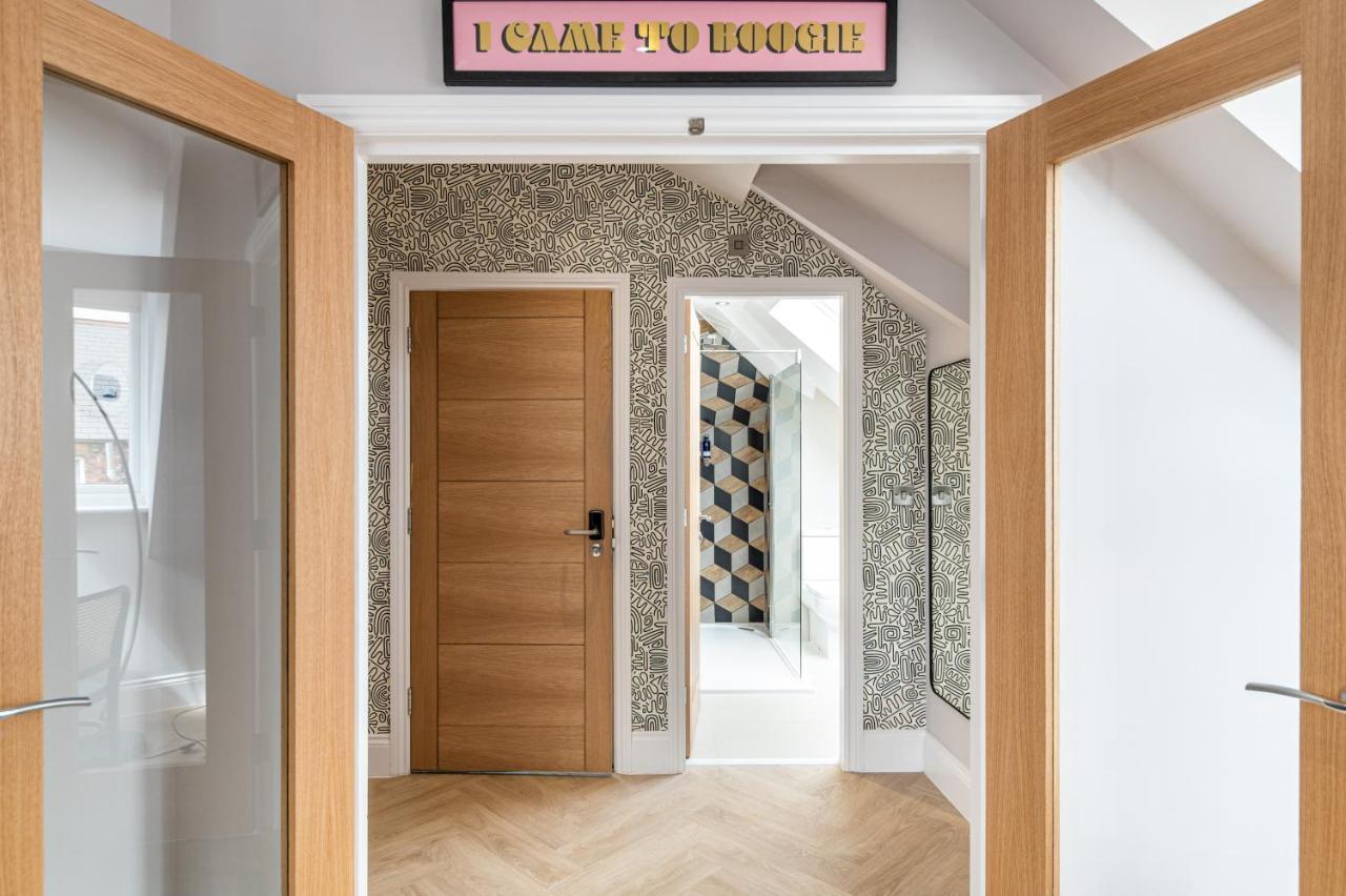 Chelmsford Lofts - High-Spec Luxury Apartments Jesmond Luaran gambar