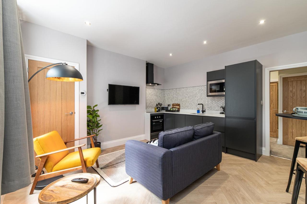 Chelmsford Lofts - High-Spec Luxury Apartments Jesmond Luaran gambar
