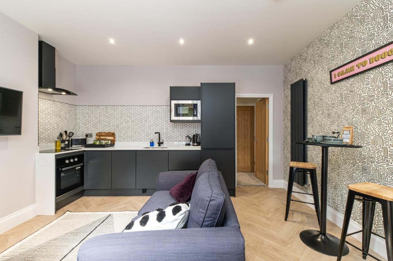 Chelmsford Lofts - High-Spec Luxury Apartments Jesmond Luaran gambar