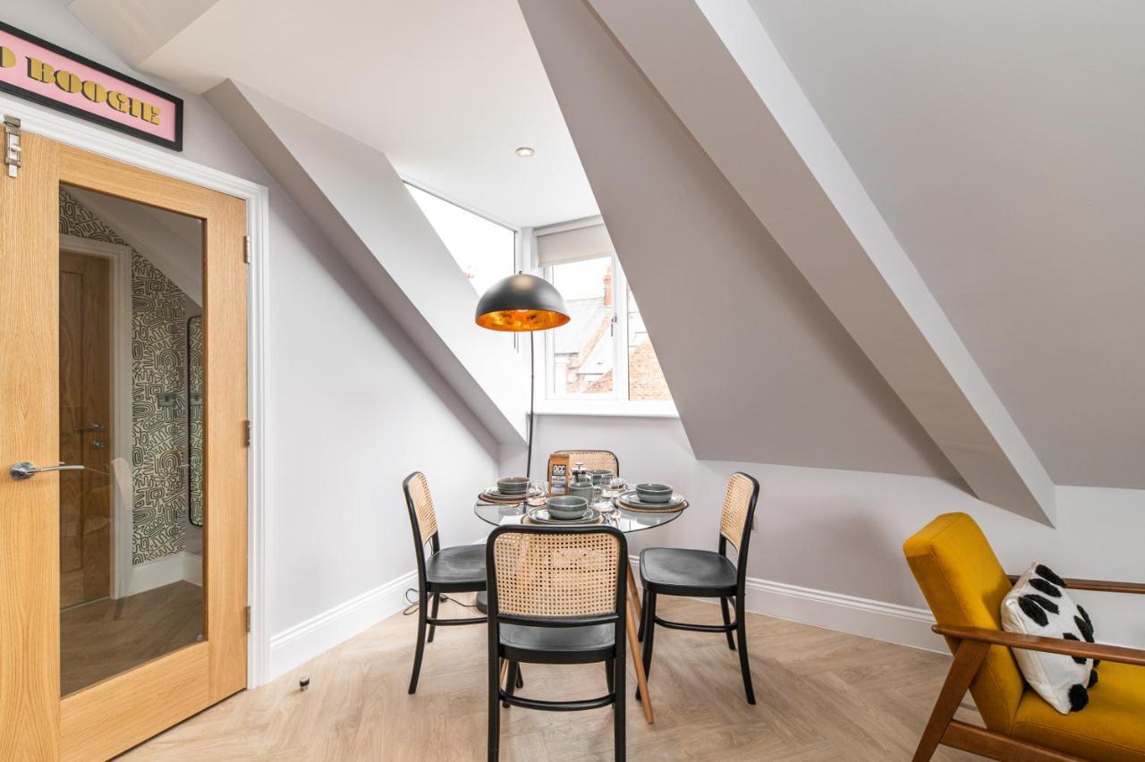 Chelmsford Lofts - High-Spec Luxury Apartments Jesmond Luaran gambar
