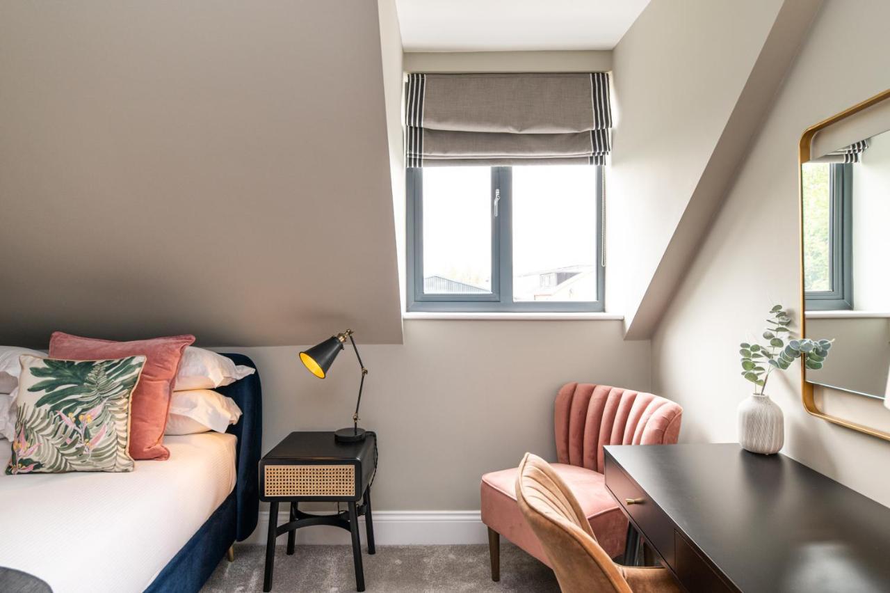 Chelmsford Lofts - High-Spec Luxury Apartments Jesmond Luaran gambar