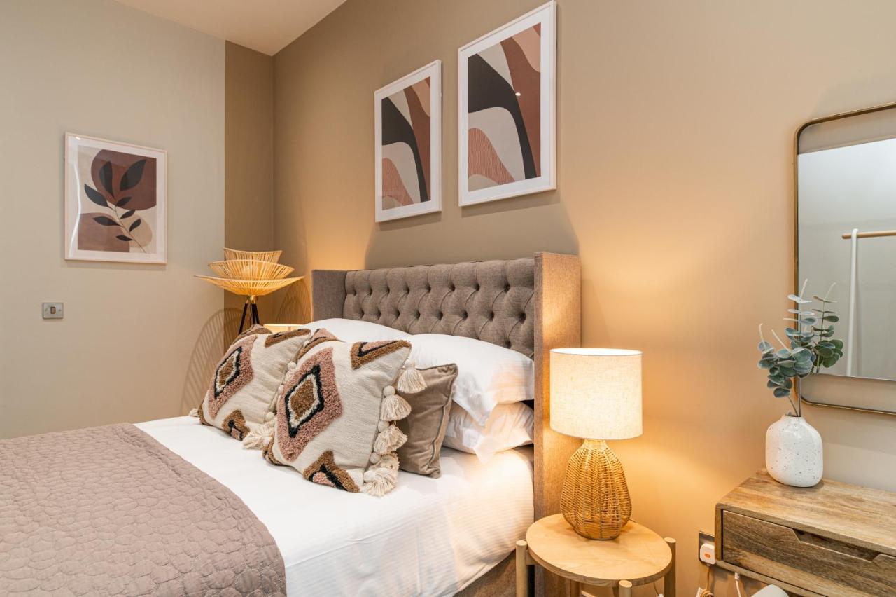 Chelmsford Lofts - High-Spec Luxury Apartments Jesmond Luaran gambar